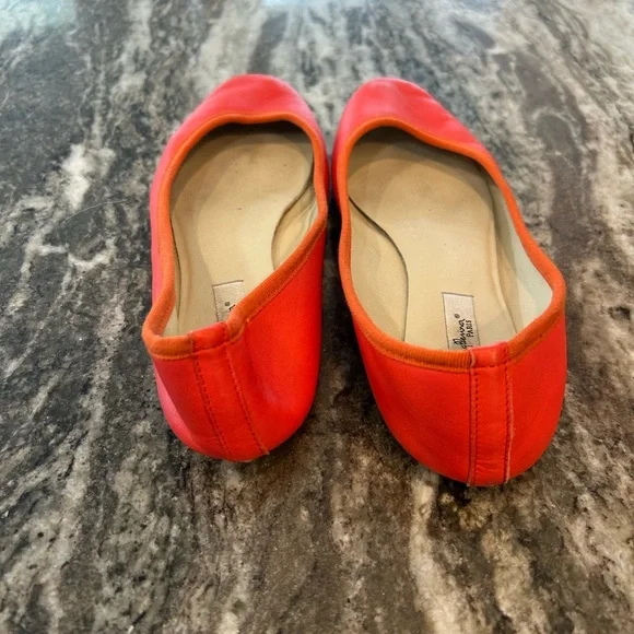 Bagllerina Orange ballet Flats, size 38. French brand. Have wear but GUC - Picture 2 of 6